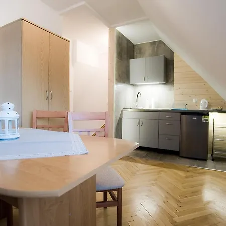Apartament Elmal Pardalowka شقة *